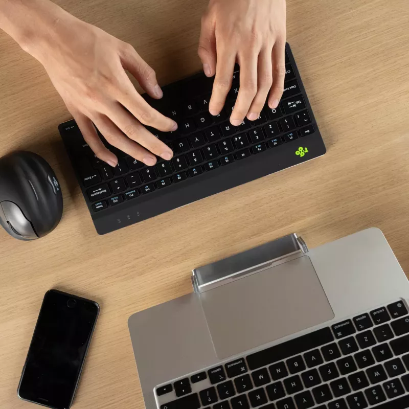 R-Go Tools Ergonomische Tastatur R-Go Compact Break, kompakte Tastatur mit Pausensoftware, QWERTY (IT), Bluetooth, schwarz