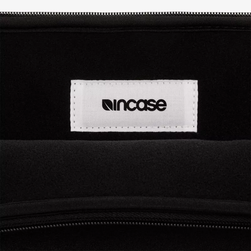 Incase Classic 38,1 cm (15 Zoll) Hülle Schwarz