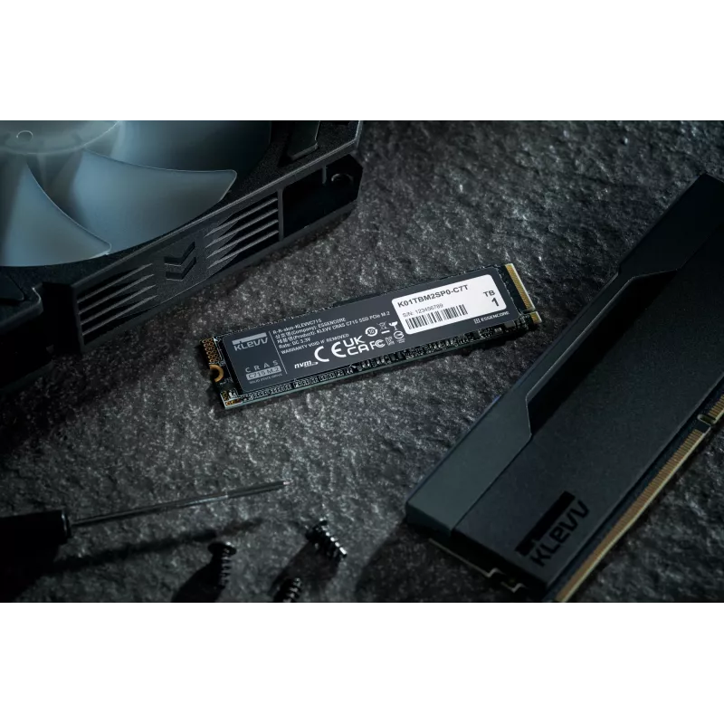 SSD-Laufwerk KLEVV 1 TB M.2 2280 PCIe Gen3 NVMe K01TBM2SP0-C7T