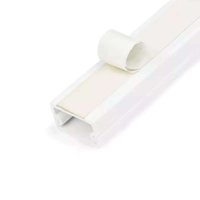 StarTech.com Solider Kabelkanal mit Klebeband & Abdeckung, 19 mm B x 11 mm H – 1 m Länge, PVC Netz-/Stromkabelversteck/Wandkabelkanal, Max. 6 Kabel, UL gelistet