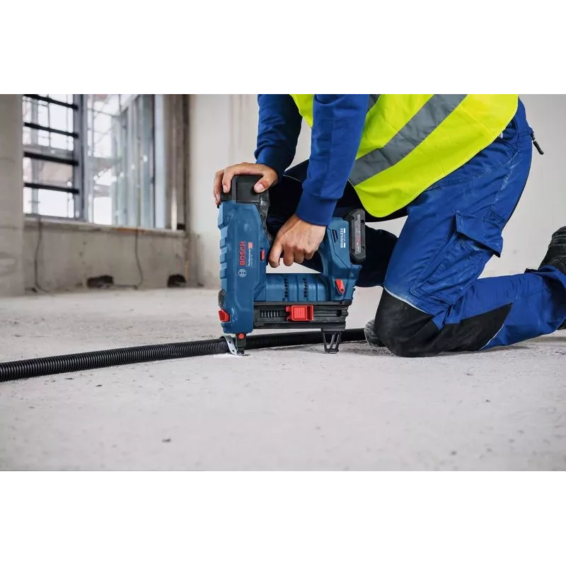 Nagler Bosch GNB 18V-40 batteriebetrieben 18V leichtgewichtig