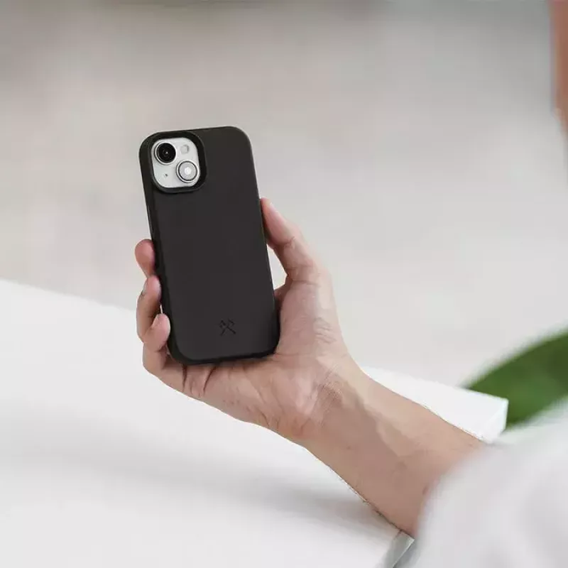 Woodcessories Bio Case Handyhülle Cover Schwarz für iPhone 15 Plus