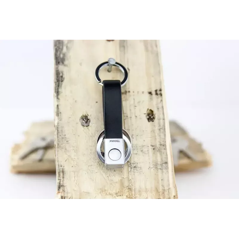Schlüsselanhänger TROIKA TWISTER Schwarz Silber Leder Metall 16mm 9mm