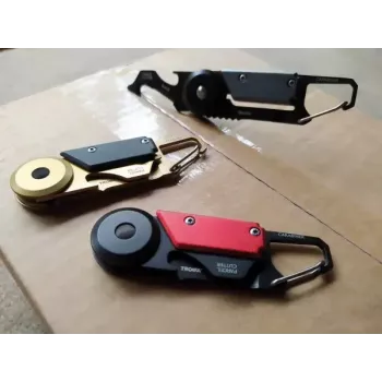 Schlüsselkarabiner TROIKA KTL26-RD Schwarz Rot