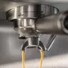 Espressomaschine KRUPS XP801T halbautomatisch mit integriertem Mahlwerk, 3-Liter-Wassertank, 2 Tassen Ausgabe, schwarz/Edelstahl
