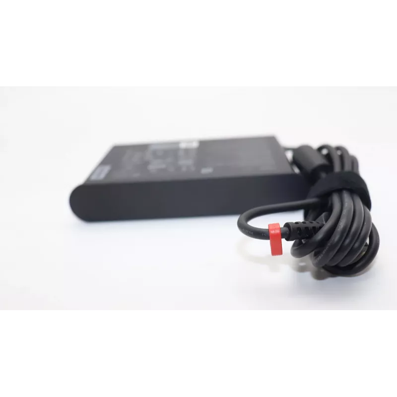 Lenovo 5A11K67847 Netzteil/Wechselrichter Innenbereich 135 W Schwarz