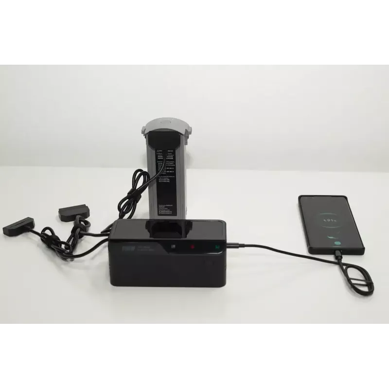 Ladegerät Autel Multi-Ladegerät für EVO Max Serie Modell 102002545 — 3-Akku, USB-C, 120 W Ladeleistung, 100–240 V Eingang