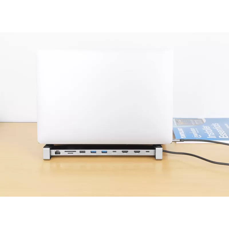 Manhattan USB-C Dock/Hub mit Kartenleser und MST, Anschlüsse (x7): Ethernet, HDMI (x2 4k@60Hz), USB-A (x3) und USB-C, mit Power Delivery (PD) 100 W – erfordert externes USB-C-Ladegerät (nicht im Lieferumfang). USB-betrieben (kein externes Netzteil erforderlich), wenn PD nicht verwendet wird