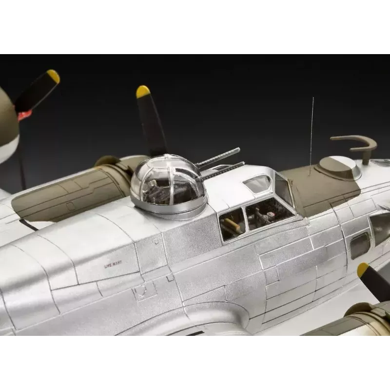 Revell B-17G Flying Fortress Plastikmodellbausatz