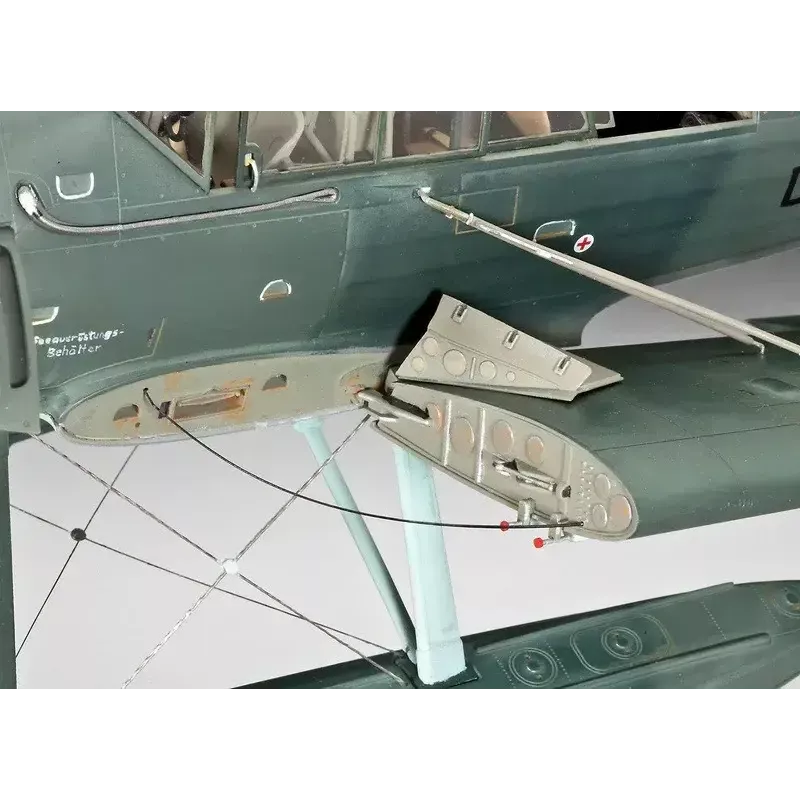 Plastikmodellbausatz REVELL ARADO AR 196A-3 Wasserflugzeug im Maßstab 1:32