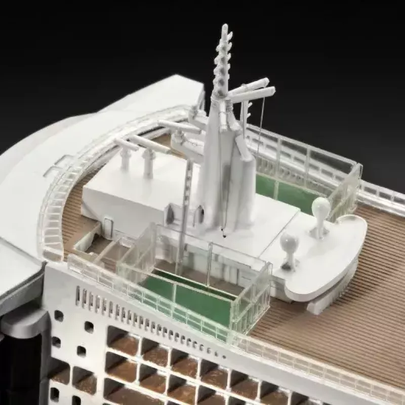 Passagierschiff-Modell REVELL Queen Mary 2 Bausatz, Maßstab 1:700