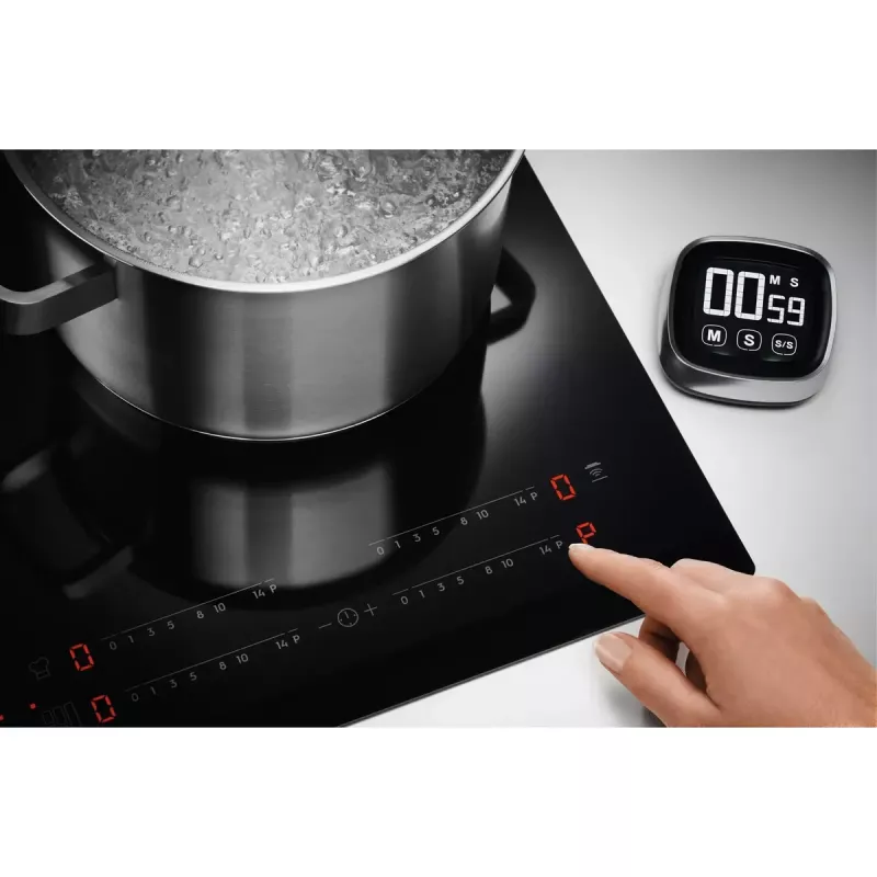 Electrolux EIV734 Schwarz Einbau-Induktionskochfeld 68 cm Breite 4 Zonen