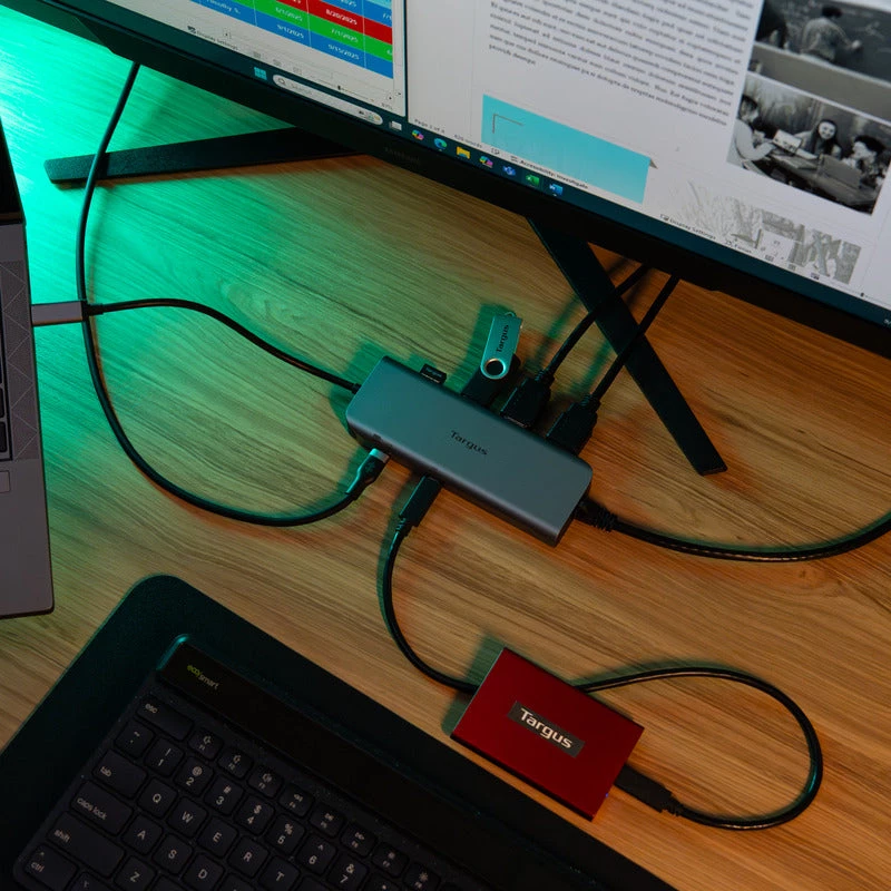 Targus Dual Video Mobile Dock mit 140W EPR Pass-Thru, Kabelgebunden, USB 3.2 Gen 2 (3.1 Gen 2) Typ-C, 140 W, 1000 Mbit/s, Grau, 10 Gbit/s