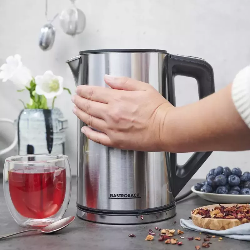 Elektrischer Wasserkocher GASTROBACK Design Cool Touch 1,5 L 2200 W, Edelstahl/Schwarz