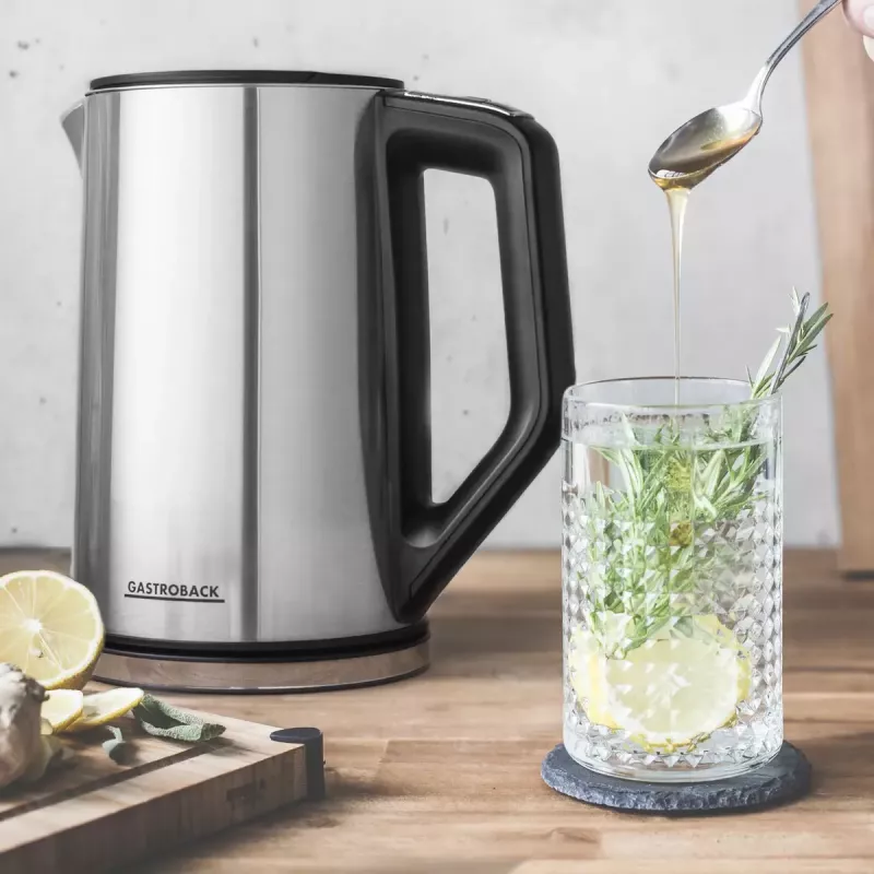 Elektrischer Wasserkocher GASTROBACK Design Cool Touch 1,5 L 2200 W, Edelstahl/Schwarz