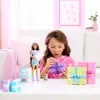 Barbie Party Unboxed Pet Birthday Serie Puppe & Zubehör, Party Stars Set mit 10 Überraschungen