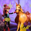 Unicorn Academy, Valentina & Cinder Power of Friendship Set, Ostergeschenkidee, Puppen & Einhornspielzeug, inklusive durchscheinendem Sattel & 2 Kraftzubehörteilen