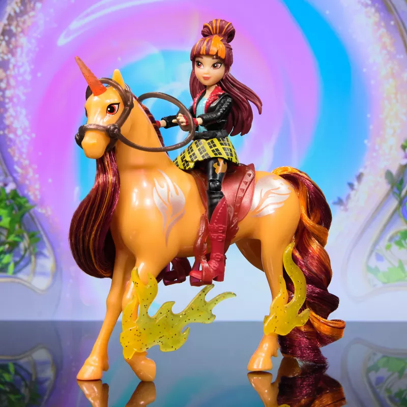 Unicorn Academy, Valentina & Cinder Power of Friendship Set, Ostergeschenkidee, Puppen & Einhornspielzeug, inklusive durchscheinendem Sattel & 2 Kraftzubehörteilen