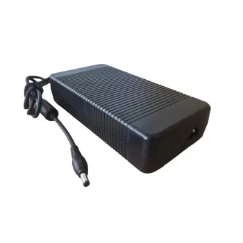 CoreParts MBA1398 Netzteil Schwarz
