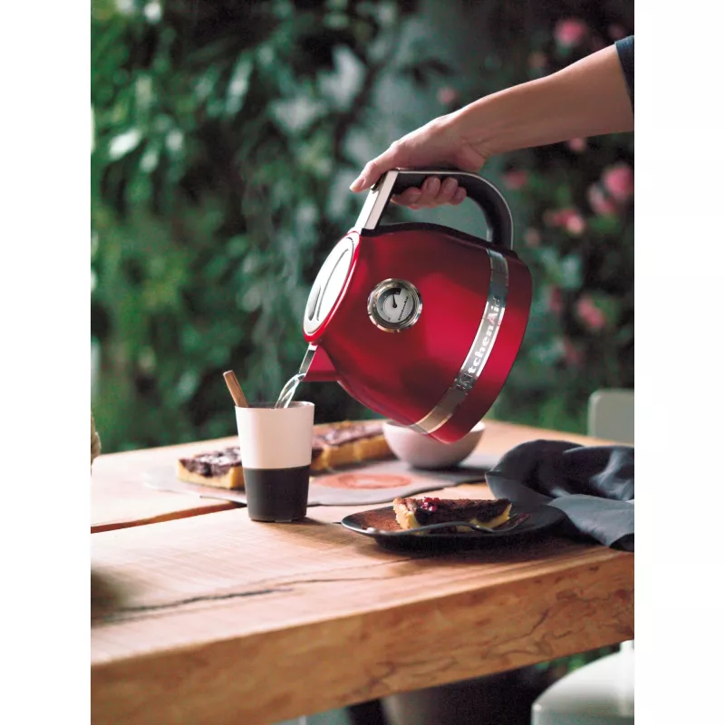 KitchenAid 5KEK1522ECA elektrischer Wasserkocher 1,5 l 2400 W Rot