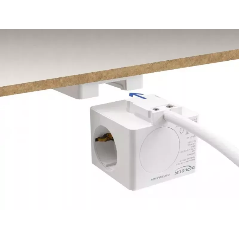 DeLOCK 11497 Steckdosenleiste CEE 7/3 + USB Weiß 250V 16A