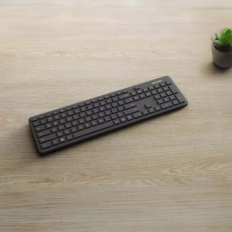 Incase Designed by Microsoft Bluetooth-Tastatur Universal QWERTY Deutsch Schwarz