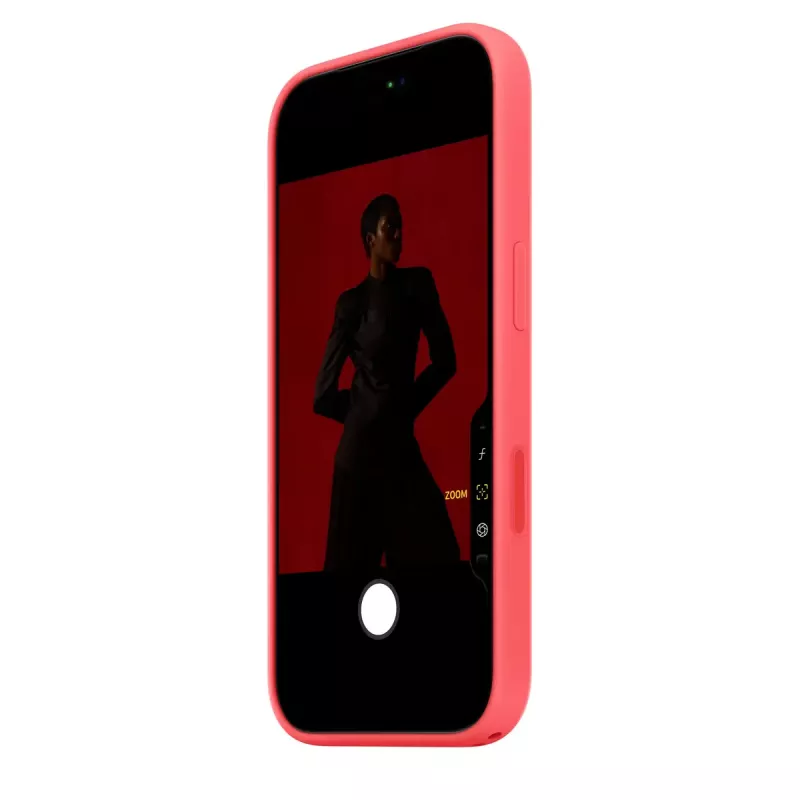 Silikonhülle mit MagSafe für Apple iPhone 17 Pro — Bright Guava (Rot) — Hülle, passend für 16 cm (6,3 Zoll)