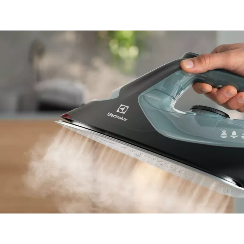Electrolux E7SI2-6OG Dampfbügeleisen RESILIUM-Sohle 2600 W Schwarz, Dunkelgrün