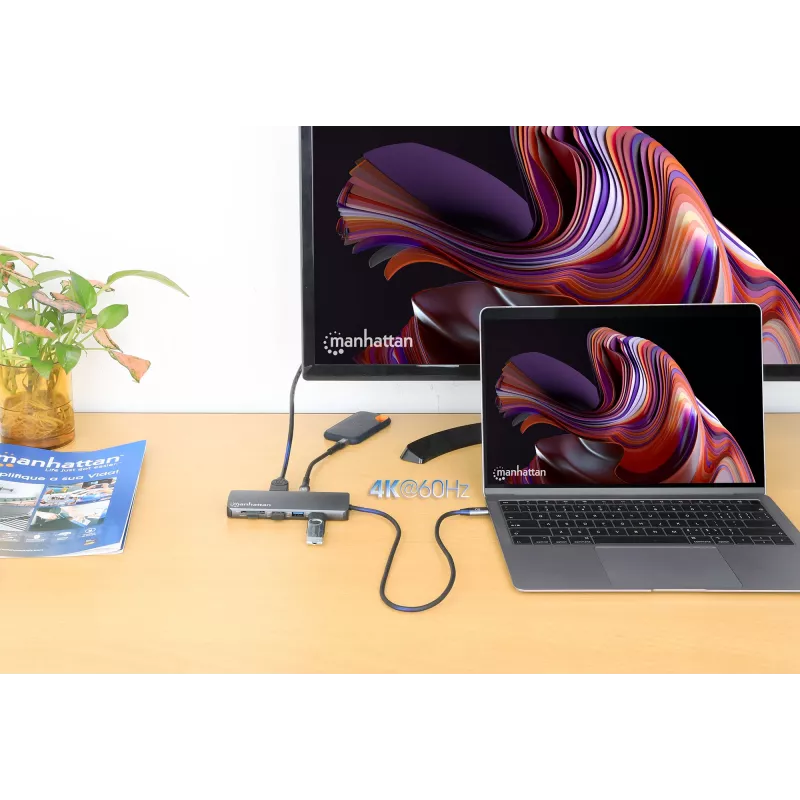 Manhattan USB-C-Dock/Hub mit Kartenleser, Anschlüsse (x7): Ethernet, HDMI, USB-A (x3) und USB-C (x2), mit Power Delivery (PD) 100 W – benötigt externes USB-C-Ladegerät (nicht im Lieferumfang). USB-betrieben (kein externes Netzteil erforderlich), wenn PD nicht verwendet wird.