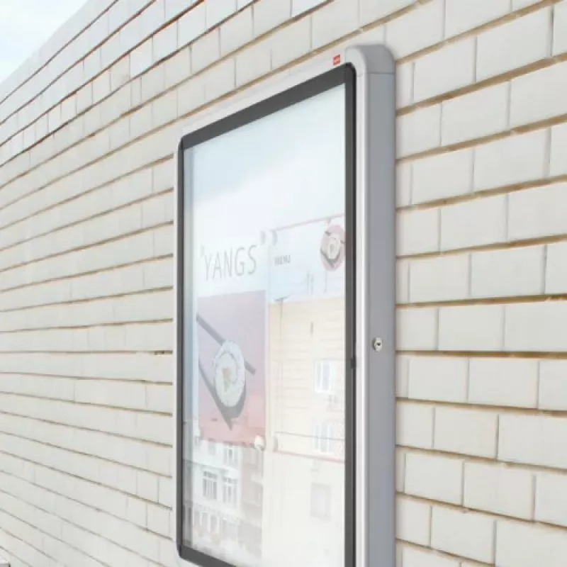 Nobo Premium Plus Outdoor Magnetic Lockable Notice Board 6xA4