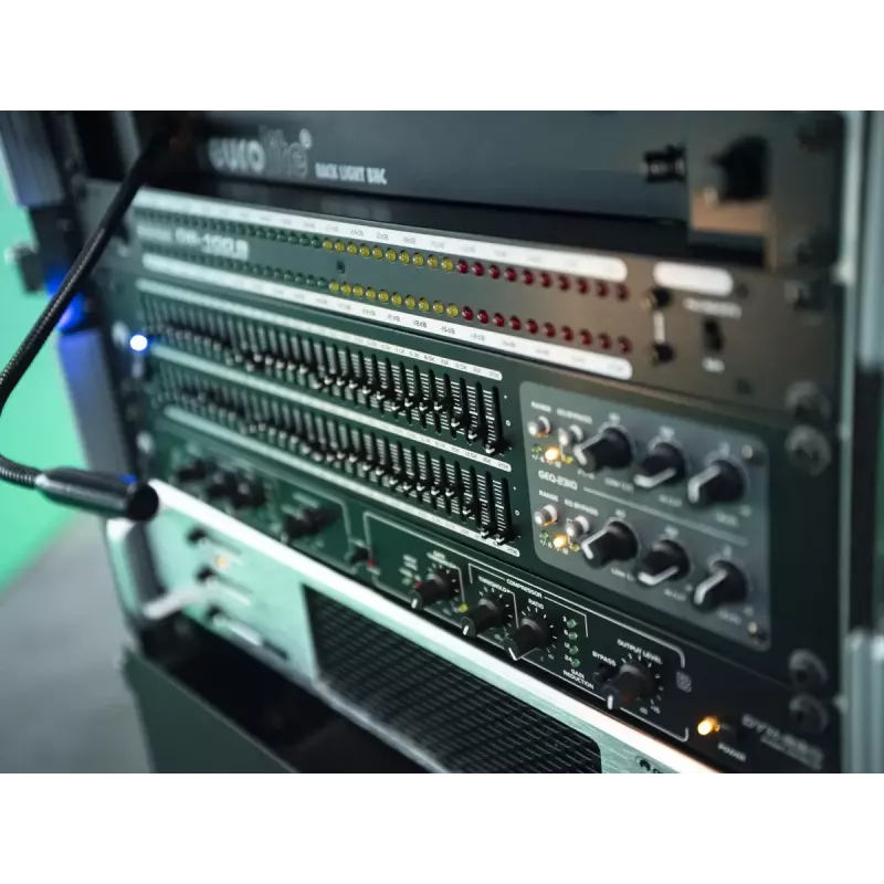 Parametrischer Equalizer Omnitronic 10355526
