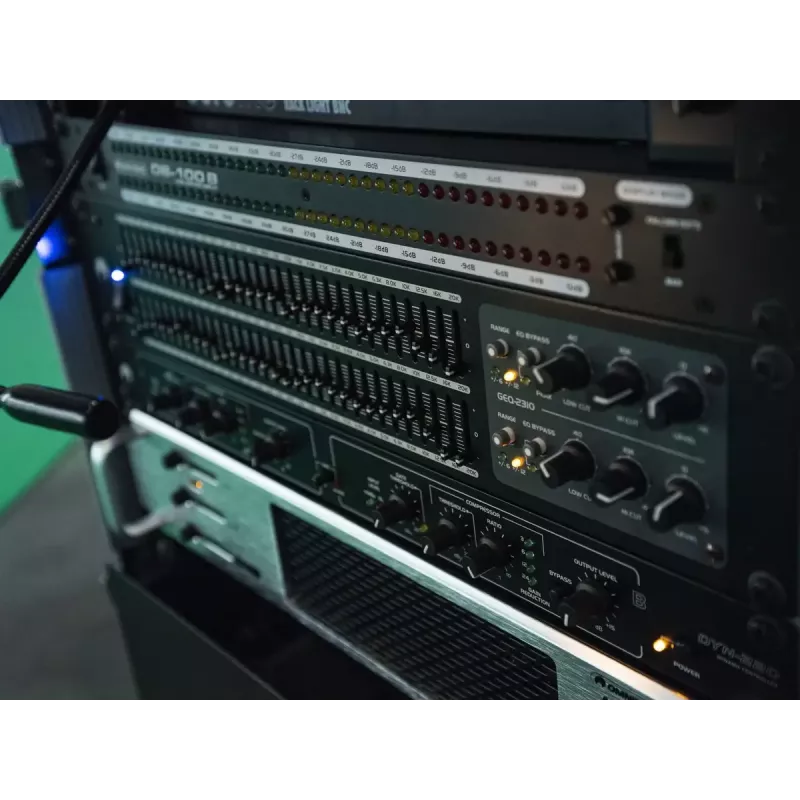 Parametrischer Equalizer Omnitronic 10355526