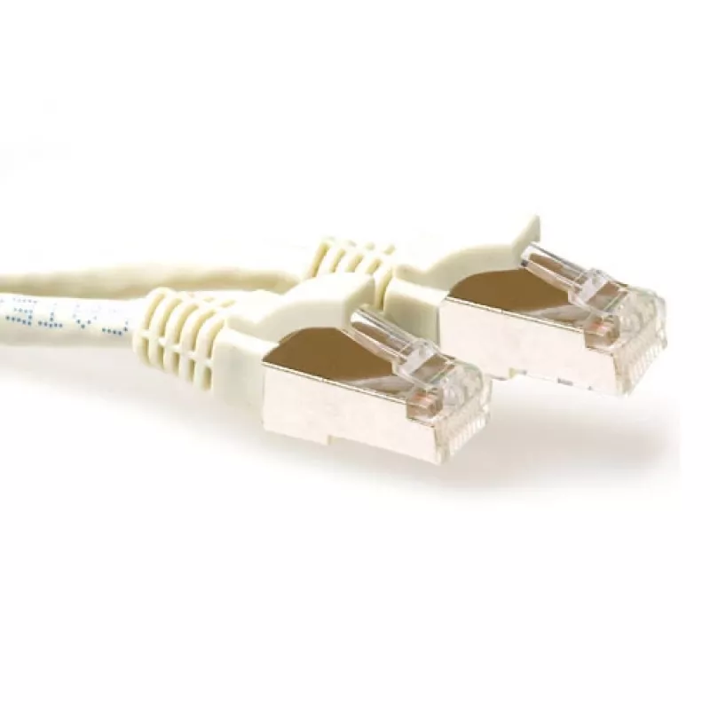 ACT Ivory 7 Meter LSZH SFTP CAT6A Patchkabel rastnasenlos mit RJ45-Steckern