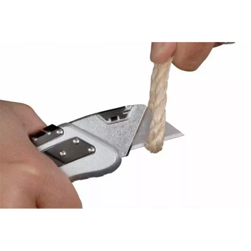 Cuttermesser Stanley 0-10-810 Schwarz Metallic mit Abbrechklinge