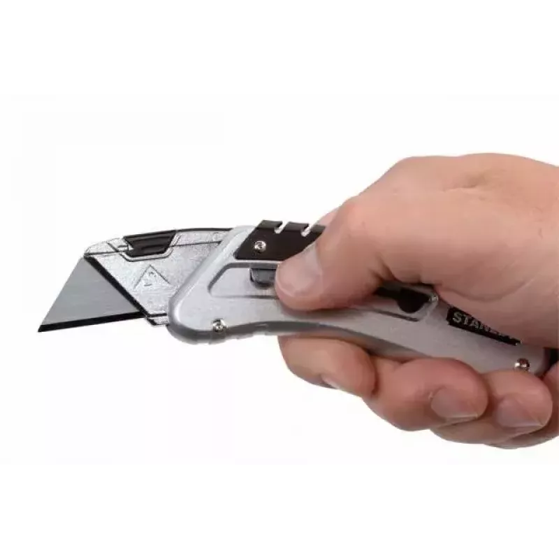 Cuttermesser Stanley 0-10-810 Schwarz Metallic mit Abbrechklinge