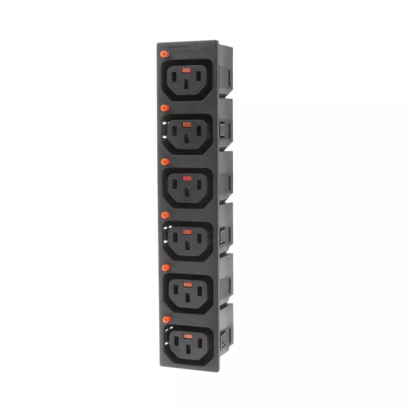 ACT C13 IEC Lock Net Entree (6x Ausgang) - schwarz, PA135015BK6