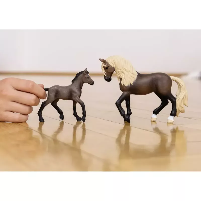Schleich Pferdefigur Peruanischer Paso-Hengst Modell 13952, für Kinder ab 5 Jahren, beige/braun