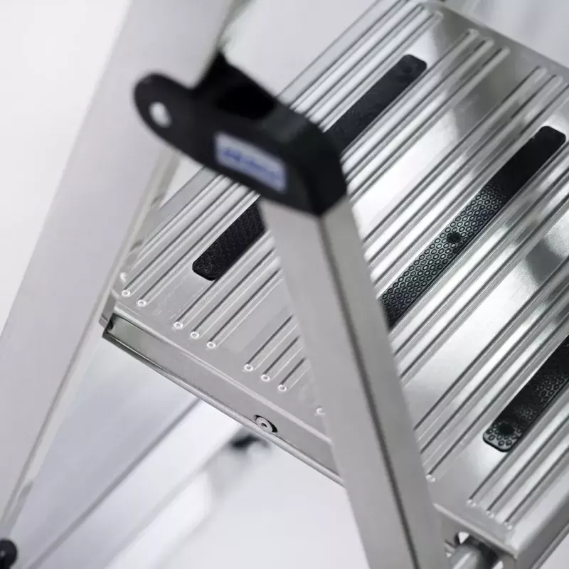 Aluminium-Stufenstehleiter Krause Corda 5-stufig, maximale Höhe 300 cm, 150 kg Tragkraft, 4,1 kg