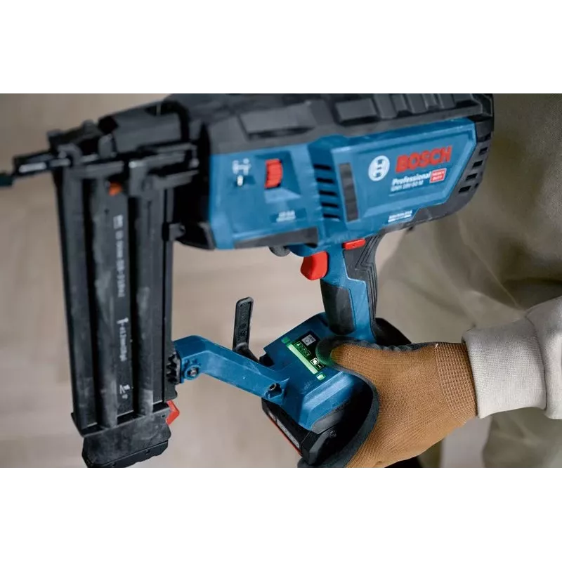 Bosch GNH 18V-50 M Professional Nagler Akku