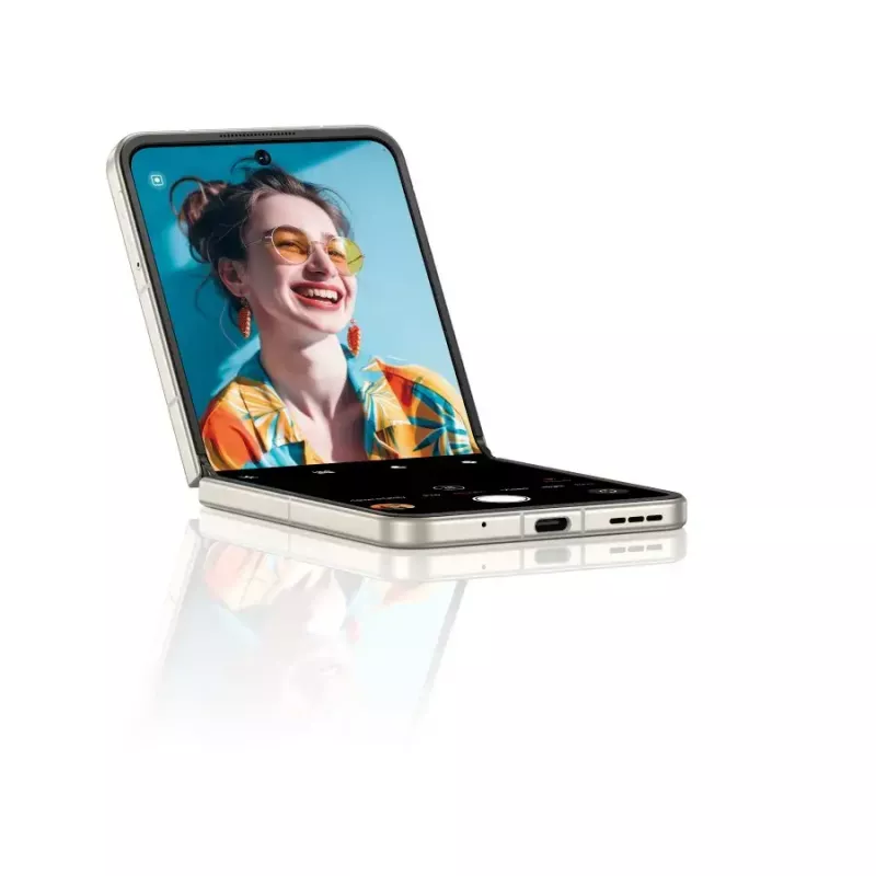 Smartphone NUBIA Flip Bundle mit Hülle, Kopfhörern und Kühler (Schwarz)