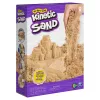 Kinetic Sand, 5,5 lbs (2,5 kg) Naturbrauner Spielsand für Kunst und Handwerk, Sandkasten, Amazon Exclusive (Verpackung kann variieren), Formbare sensorische Spielzeuge, Ab 3 Jahren