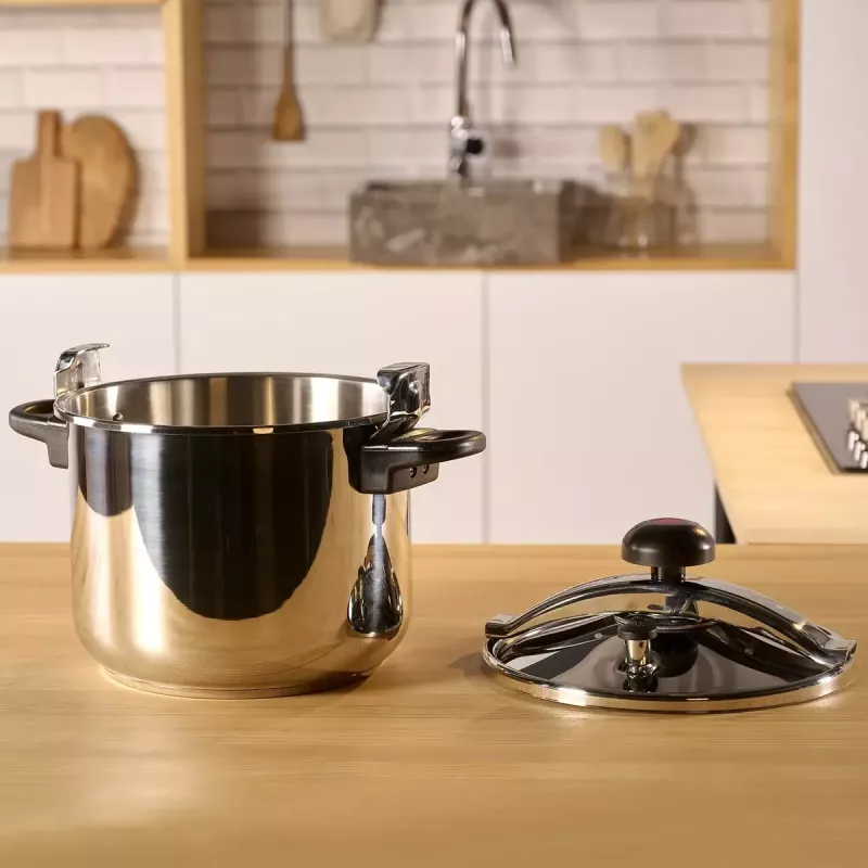 Edelstahltopf Taurus Classic Moments 6 L – geeignet für Induktions-, Gas- und Keramikkochfelder, mit Deckel und kühl bleibenden Griffen