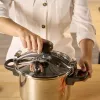 Edelstahltopf Taurus Classic Moments 6 L – geeignet für Induktions-, Gas- und Keramikkochfelder, mit Deckel und kühl bleibenden Griffen