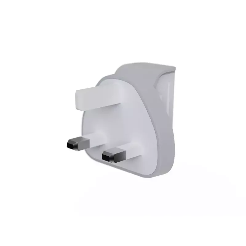 Tragbarer 140W GaN-Reiselader Xtorm XVC2140 mit 3× USB-C-PD-Anschlüssen und 2 m USB-C-Kabel, weiß