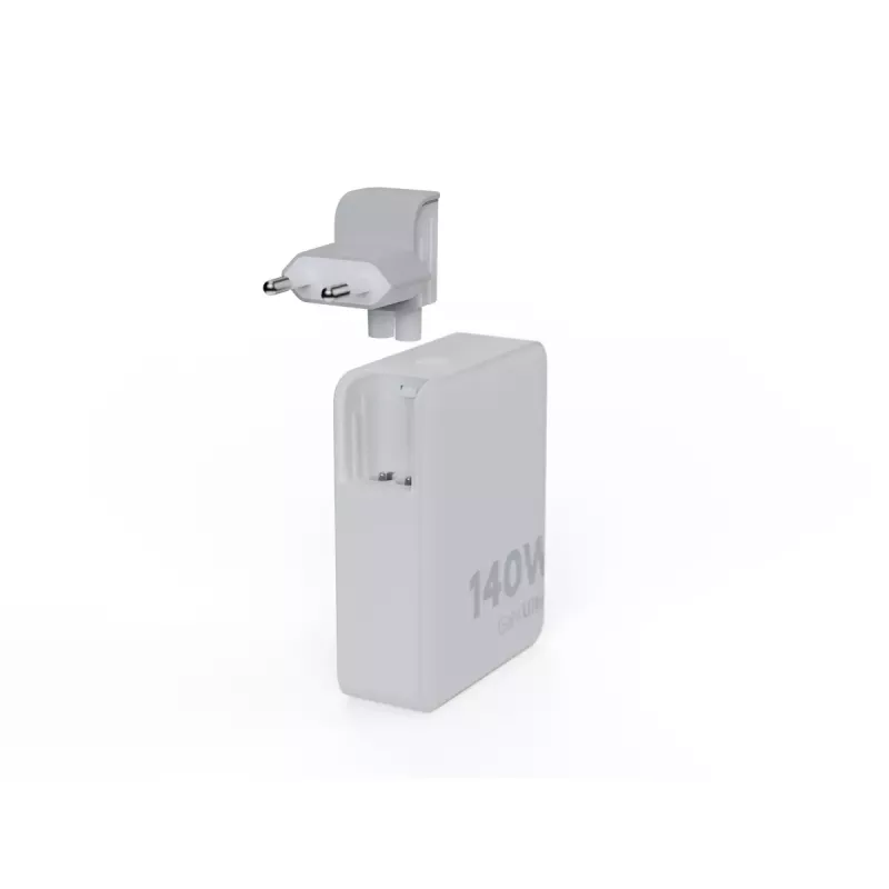 Tragbarer 140W GaN-Reiselader Xtorm XVC2140 mit 3× USB-C-PD-Anschlüssen und 2 m USB-C-Kabel, weiß