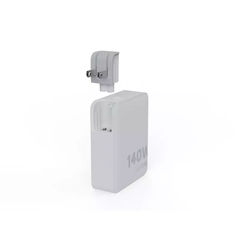 Tragbarer 140W GaN-Reiselader Xtorm XVC2140 mit 3× USB-C-PD-Anschlüssen und 2 m USB-C-Kabel, weiß