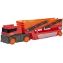 Hot Wheels City Mega Hauler mit Stauraum für bis zu 50 Autos im Maßstab 1:64, ab 3 Jahren