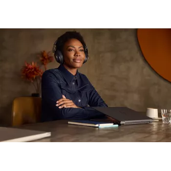 HP Poly Voyager Surround 80 UC Microsoft Teams-zertifiziertes USB-C-Headset +USB-C/A-Adapter