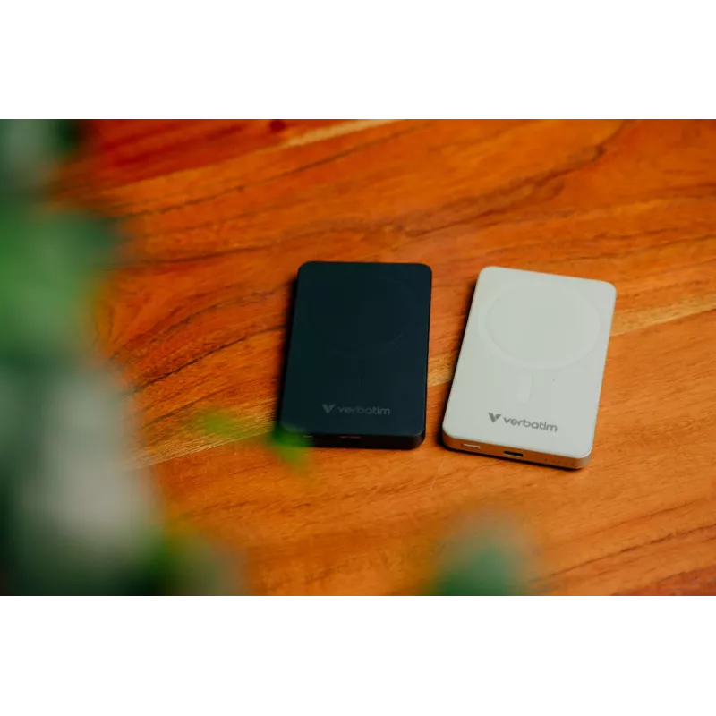 Verbatim Charge 'n' Go Essentials Magnetische Wireless Powerbank 5000 mAh Schwarz