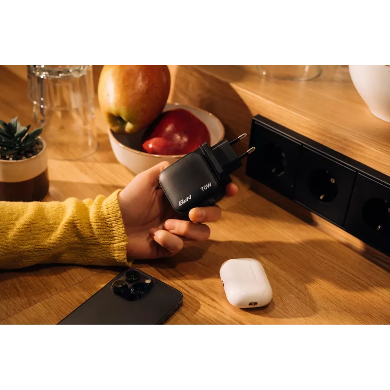 Verbatim Mini GaN Ladegerät 70W 3 Ports US-Stecker mit EU- und UK-Adaptern